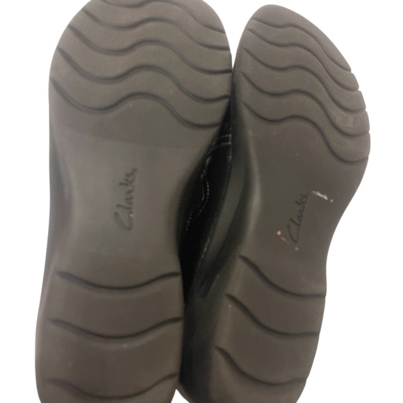 Women’s CLARKS Cheyn Madi Black Leather Slip On Shoes Loafers - Picture 5 of 5